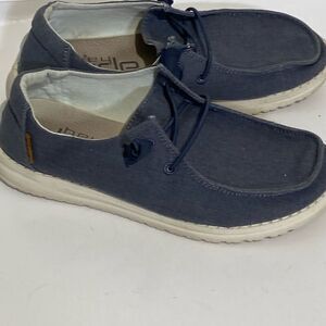Hey Dude Women's Navy White Chambray Lightweight Slip On Wendy Loafers Size 7